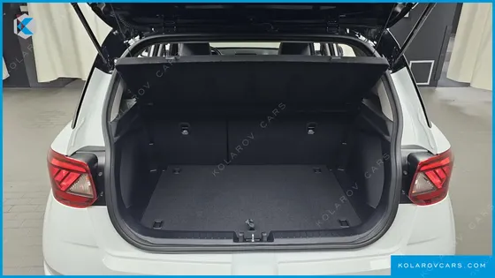 HYUNDAI VENUE 1,6 PREMIUM