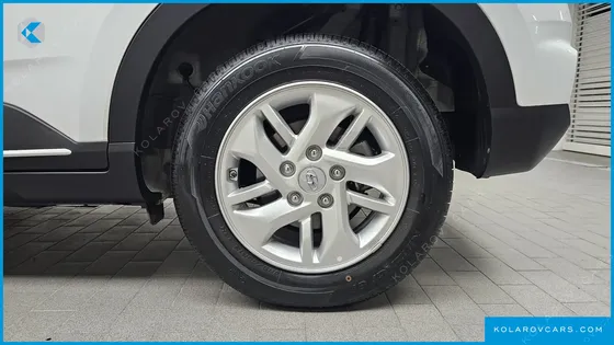 HYUNDAI VENUE 1,6 PREMIUM