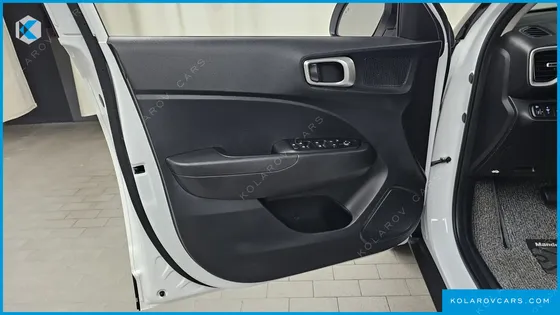 HYUNDAI VENUE 1,6 PREMIUM