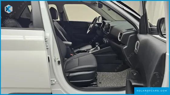 HYUNDAI VENUE 1,6 PREMIUM