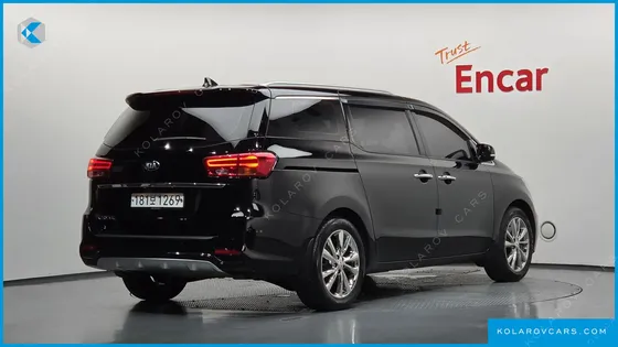 KIA CARNIVAL 9-SEATER PRSTIGE