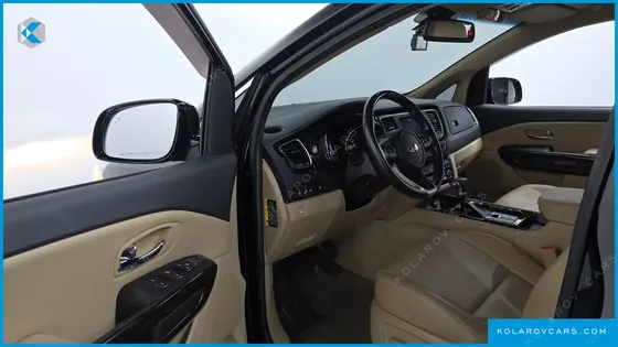 KIA CARNIVAL 9-SEATER PRSTIGE