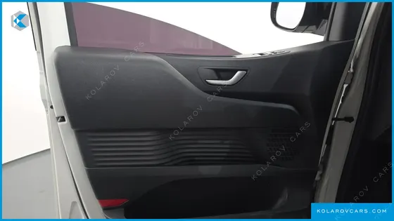 HYUNDAI STARIA TOURER 9-SEATER