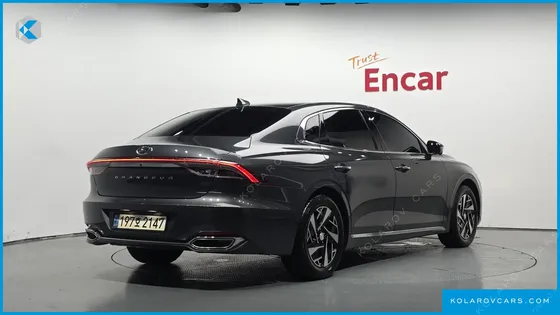 HYUNDAI GRANDEUR LE BLANC
