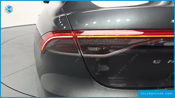 HYUNDAI GRANDEUR LE BLANC