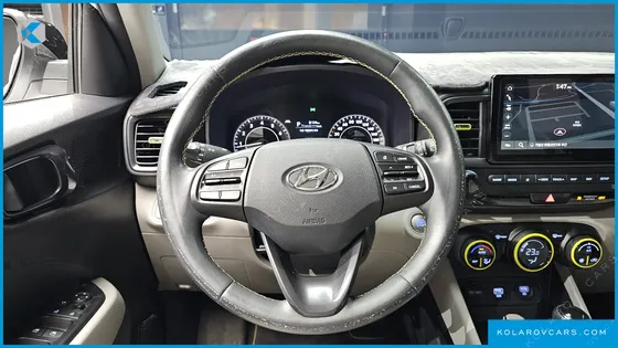 HYUNDAI VENUE 1.6 FLUX