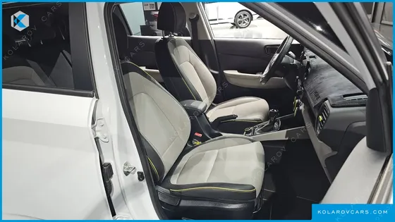 HYUNDAI VENUE 1.6 FLUX
