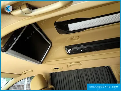 KIA CARNIVAL GASOLINE 9-SEATER HI-LIMOUSINE