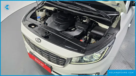 KIA CARNIVAL GASOLINE 9-SEATER NOBLESSE SPECIAL