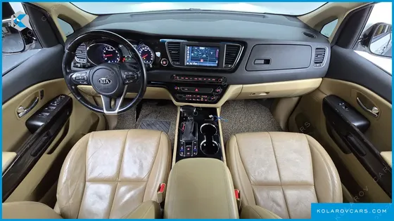 KIA CARNIVAL GASOLINE 9-SEATER NOBLESSE SPECIAL