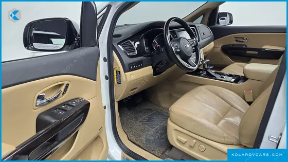 KIA CARNIVAL GASOLINE 9-SEATER NOBLESSE SPECIAL