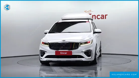 KIA CARNIVAL 7-SEATER LIMOUSINE