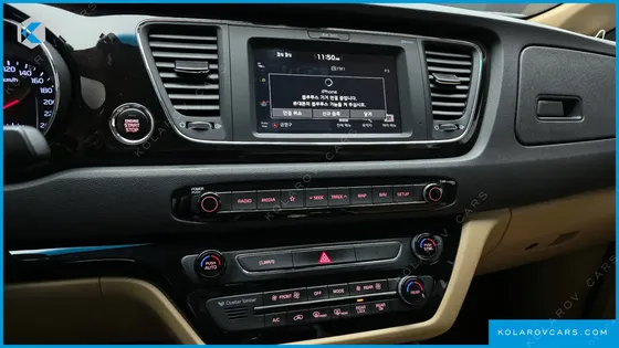 KIA CARNIVAL 7-SEATER LIMOUSINE