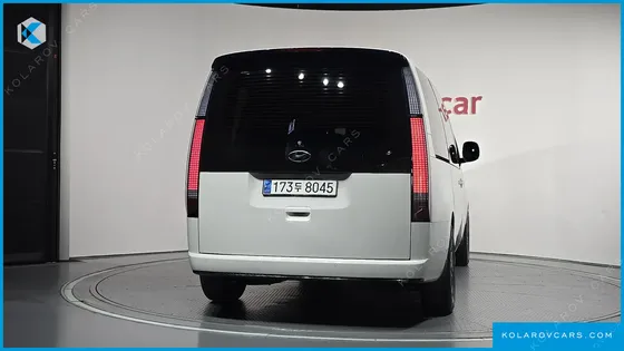 HYUNDAI STARIA L3.5 LOUNGE 9-SEATER