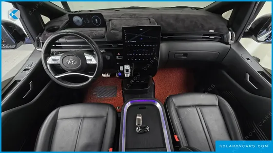 HYUNDAI STARIA L3.5 LOUNGE 9-SEATER