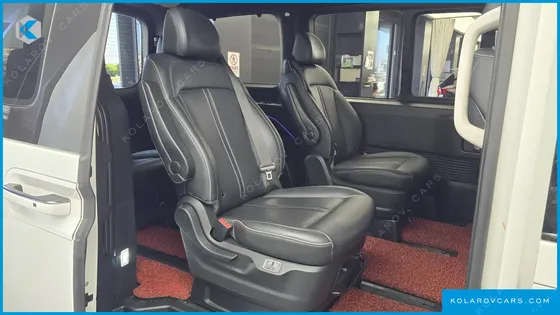 HYUNDAI STARIA L3.5 LOUNGE 9-SEATER