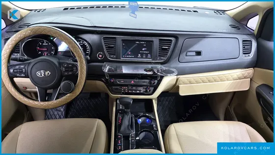 KIA CARNIVAL 9-SEATER HI-LIMOUSINE