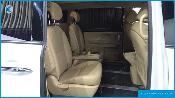 KIA CARNIVAL 9-SEATER HI-LIMOUSINE