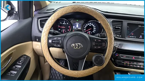 KIA CARNIVAL 9-SEATER HI-LIMOUSINE