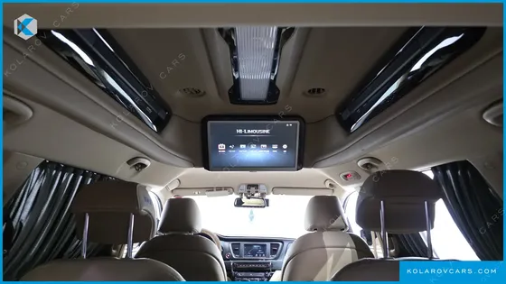 KIA CARNIVAL 9-SEATER HI-LIMOUSINE