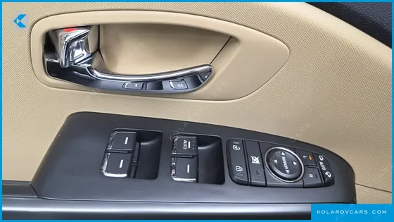KIA CARNIVAL 9-SEATER HI-LIMOUSINE