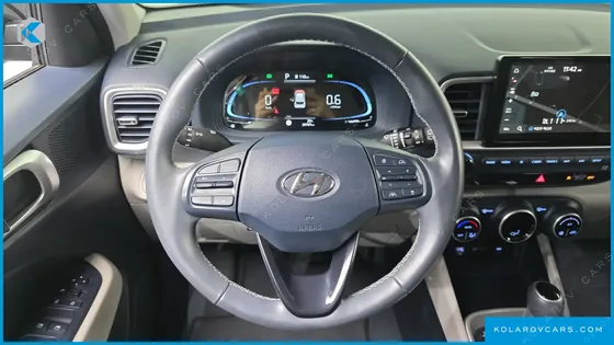 HYUNDAI VENUE 1,6 PREMIUM