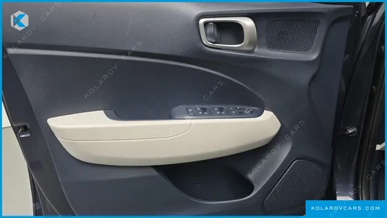 HYUNDAI VENUE 1,6 PREMIUM