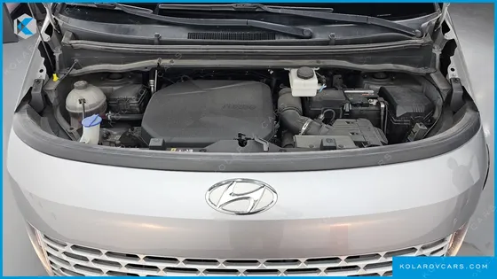 HYUNDAI STARIA CARGO 3-SEATER
