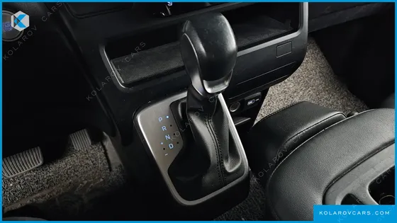 HYUNDAI STARIA CARGO 3-SEATER
