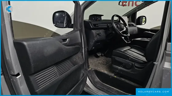 HYUNDAI STARIA CARGO 3-SEATER
