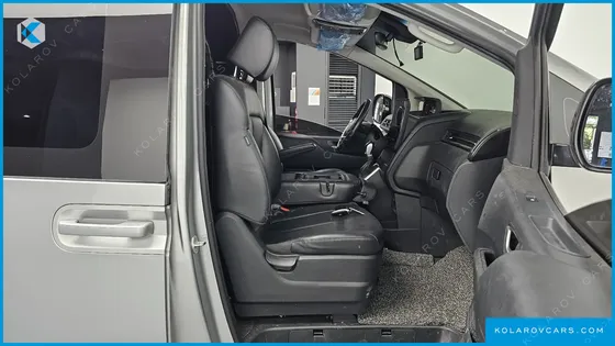 HYUNDAI STARIA CARGO 3-SEATER