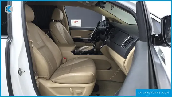 KIA CARNIVAL 9-SEATER HI-LIMOUSINE