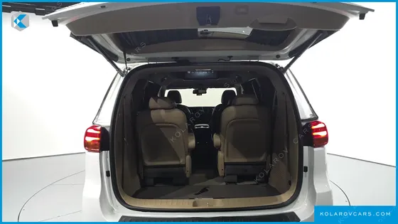 KIA CARNIVAL 9-SEATER HI-LIMOUSINE