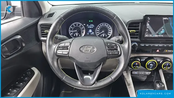 HYUNDAI VENUE 1.6 FLUX
