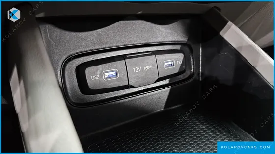 HYUNDAI VENUE 1.6 FLUX