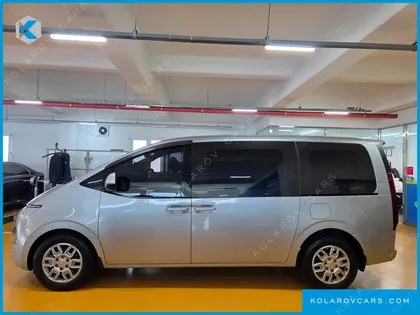 HYUNDAI STARIA CARGO 3-SEATER