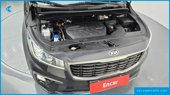 KIA CARNIVAL 7-SEATER LIMOUSINE