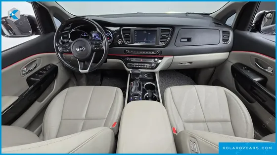 KIA CARNIVAL 7-SEATER LIMOUSINE