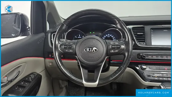 KIA CARNIVAL 7-SEATER LIMOUSINE