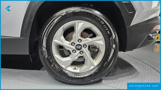 HYUNDAI TUCSON DIESEL 2.0 2WD