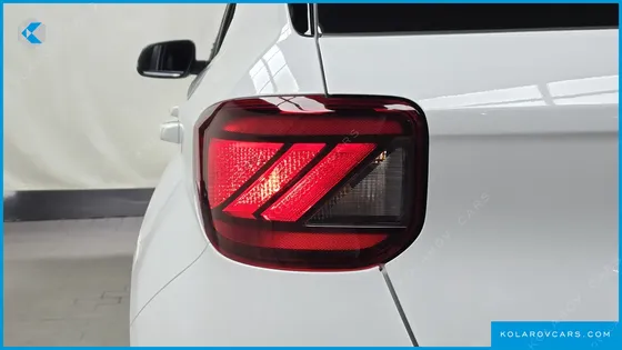 HYUNDAI VENUE 1,6 PREMIUM