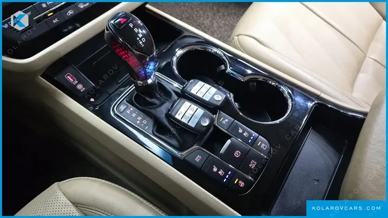 KIA CARNIVAL 7-SEATER LIMOUSINE