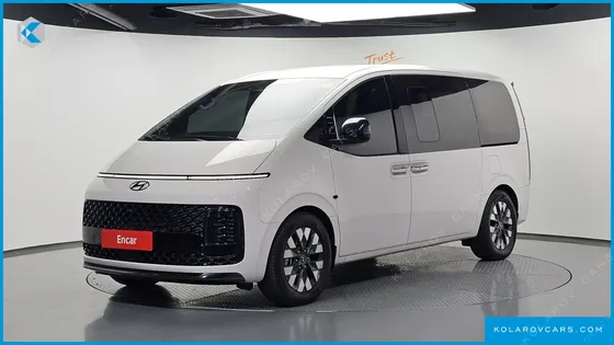 HYUNDAI STARIA L3.5 LOUNGE 9-SEATER