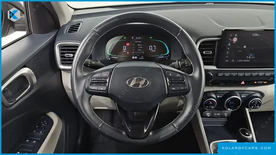 HYUNDAI VENUE 1,6 PREMIUM