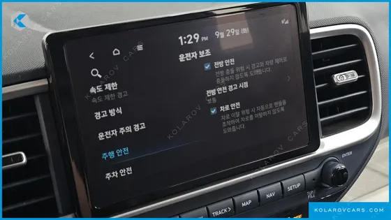 HYUNDAI VENUE 1,6 PREMIUM