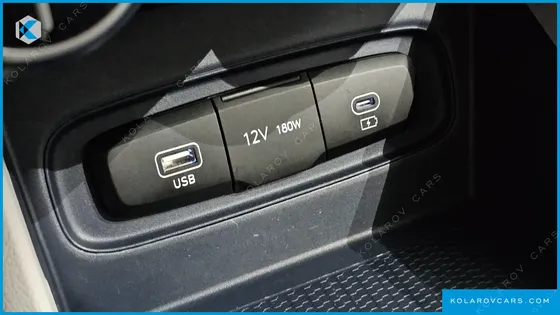 HYUNDAI VENUE 1,6 PREMIUM