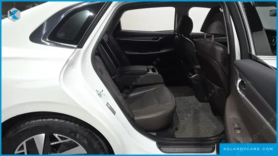 HYUNDAI GRANDEUR PREMIUM CHOICE