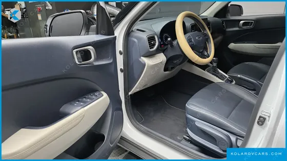 HYUNDAI VENUE 1.6 FLUX