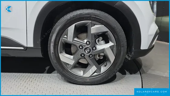HYUNDAI VENUE 1.6 FLUX