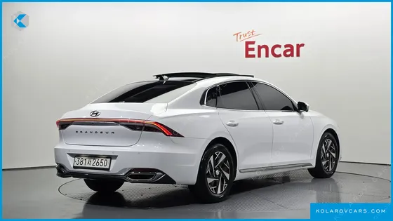 HYUNDAI GRANDEUR LE BLANC